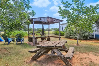 372 Hofferek Road, Rosanky, TX 78953 - Photo 30