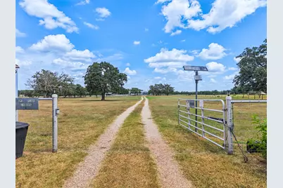 372 Hofferek Road, Rosanky, TX 78953 - Photo 2