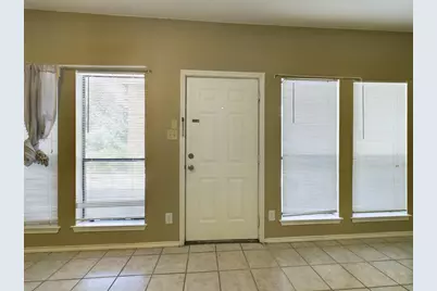 2706 Salado Street #206, Austin, TX 78705 - Photo 2