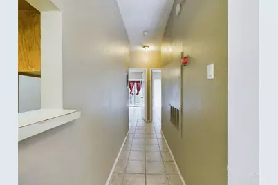 2706 Salado Street #206, Austin, TX 78705 - Photo 10