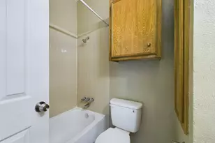 2706 Salado St, Austin, TX 78705 - Photo 18