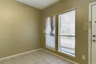 2706 Salado St, Austin, TX 78705 - Photo 4