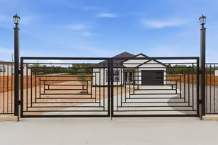 113 Los Robles Rd, Elgin, TX 78621 - Photo 18
