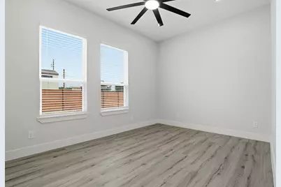 113 Los Robles Road, Elgin, TX 78621 - Photo 14