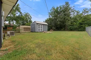 804 N Vandeveer St, Burnet, TX 78611 - Photo 16