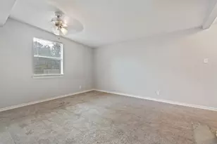 804 N Vandeveer St, Burnet, TX 78611 - Photo 10