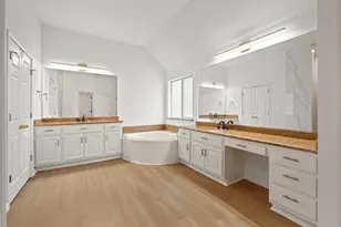 3425 Zebecca Creek Dr, Austin, TX 78732 - Photo 24