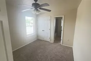 366 Joanne Loop Unit B, Buda, TX 78610 - Photo 14