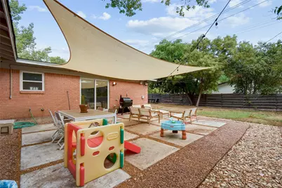 1500 Northridge Drive, Austin, TX 78723 - Photo 24