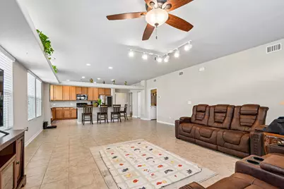 1373 Nevarez, Kyle, TX 78640 - Photo 4