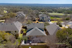 6820 Barstow Ct, Austin, TX 78749 - Photo 32