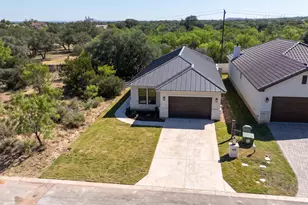 817 Sunray, Horseshoe Bay, TX 78657 - Photo 2