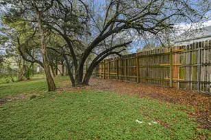 4301 Acropolis Ct, Austin, TX 78759 - Photo 10