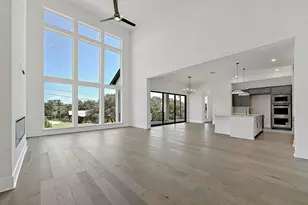 906 Bristol Crk Bnd, Lakeway, TX 78738 - Photo 4