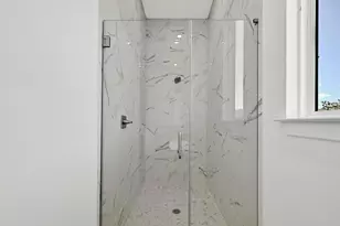 906 Bristol Crk Bnd, Lakeway, TX 78738 - Photo 10