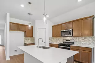 10312 Curb Strap Dr, Austin, TX 78724 - Photo 4