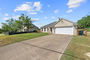 10114 Janet Loop, Dripping Springs, TX 78620 - Photo 4