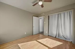 2124 Burton Dr, Austin, TX 78741 - Photo 22