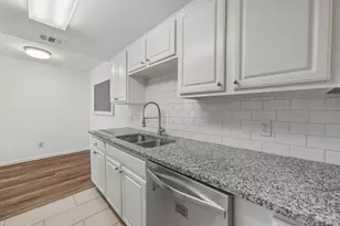 2124 Burton Dr, Austin, TX 78741 - Photo 6