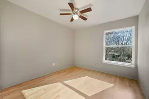 2124 Burton Dr, Austin, TX 78741 - Photo 20