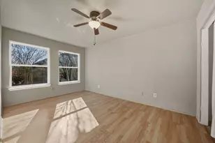 2124 Burton Dr, Austin, TX 78741 - Photo 16