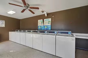 2124 Burton Dr, Austin, TX 78741 - Photo 26