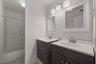 2124 Burton Dr, Austin, TX 78741 - Photo 24