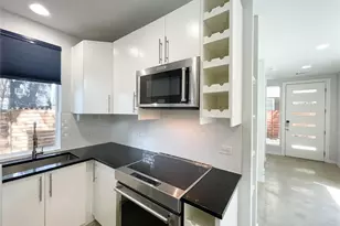 2105 Haskell St, Austin, TX 78702 - Photo 6