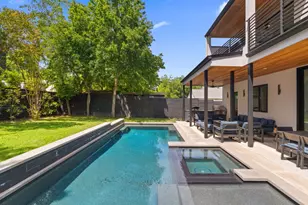 2102 Oxford St, Austin, TX 78704 - Photo 6