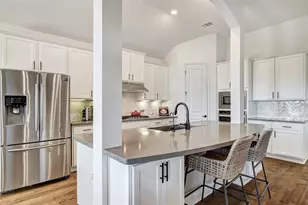 260 Baldovino Skyway, Lakeway, TX 78738 - Photo 10