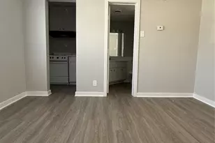 311 E 31st St, Austin, TX 78705 - Photo 6