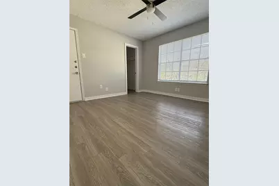 311 E 31 Street #203B, Austin, TX 78705 - Photo 4