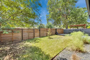 506 Powell Cir, Austin, TX 78704 - Photo 14