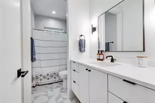 506 Powell Cir, Austin, TX 78704 - Photo 32