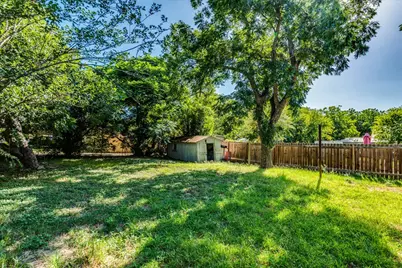 208 W Lockhart Street, Kyle, TX 78640 - Photo 18