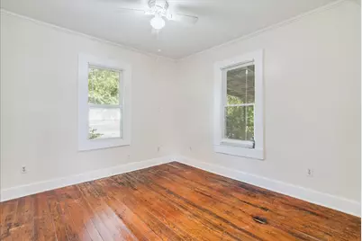 208 W Lockhart Street, Kyle, TX 78640 - Photo 10