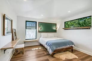 1304 Navasota St, Austin, TX 78702 - Photo 18