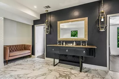 1304 Navasota Street, Austin, TX 78702 - Photo 14