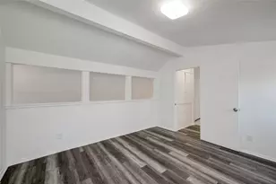 1303 E St Johns Ave, Austin, TX 78752 - Photo 20