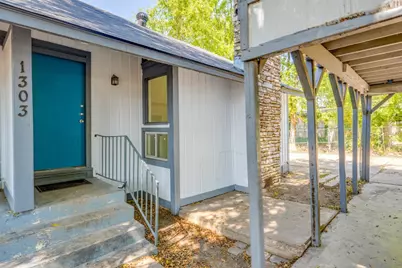 1303 E Saint Johns Avenue, Austin, TX 78752 - Photo 1