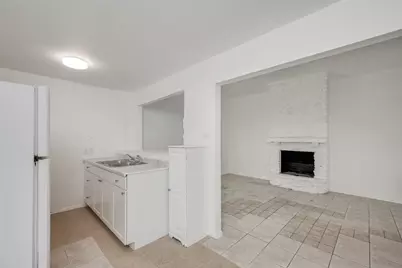 1303 E Saint Johns Avenue, Austin, TX 78752 - Photo 12