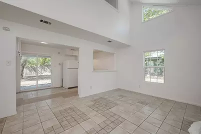 1303 E Saint Johns Avenue, Austin, TX 78752 - Photo 6