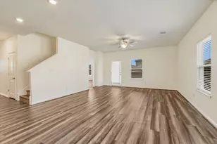 202 Grasslands Trl, Hutto, TX 78634 - Photo 4