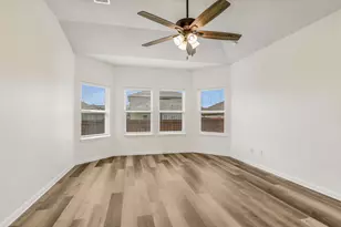 202 Grasslands Trl, Hutto, TX 78634 - Photo 10