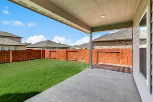 202 Grasslands Trl, Hutto, TX 78634 - Photo 18
