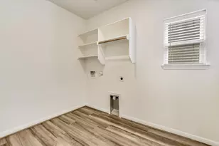 202 Grasslands Trl, Hutto, TX 78634 - Photo 8