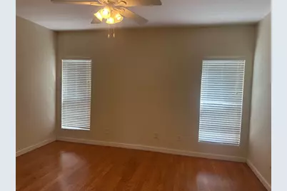 1509 W 39 1/2 Street #104, Austin, TX 78756 - Photo 8