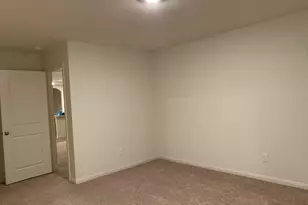 140 Allington Cir, Jarrell, TX 76537 - Photo 14