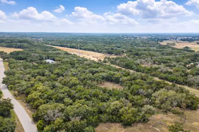 3050 Oak Ledge, San Marcos, TX 78666 - Photo 4