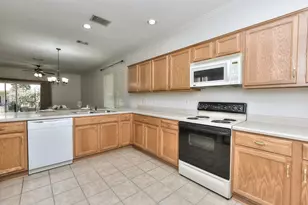 508 Texas Dr, Georgetown, TX 78633 - Photo 8